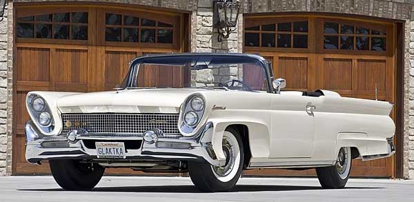 Lincoln Continental Mark III 4