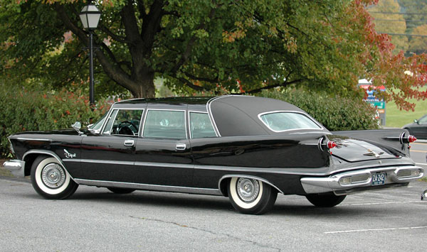 Chrysler Imperial Crown (4)