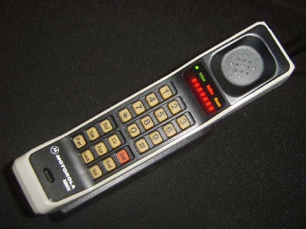 Telefon-Motorola-DynaTAC-8000x-1 Telefon-Motorola-DynaTAC-8000x-1